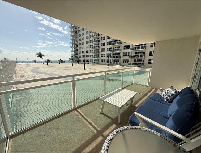 Building Photo - 3900 Galt Ocean Dr