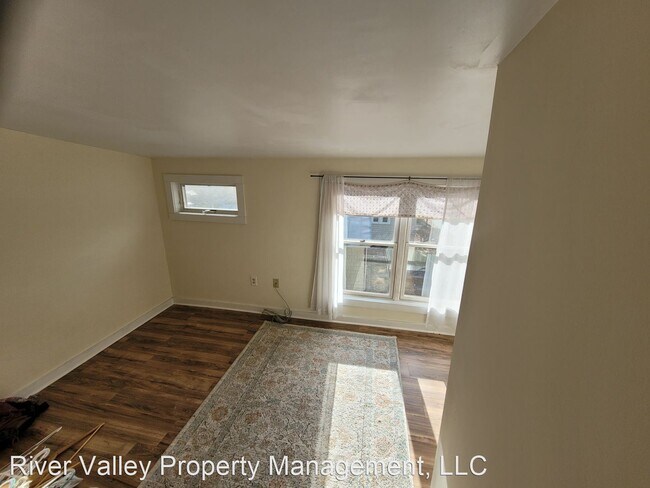Building Photo - 2 br, 2 bath House - 22 Day St
