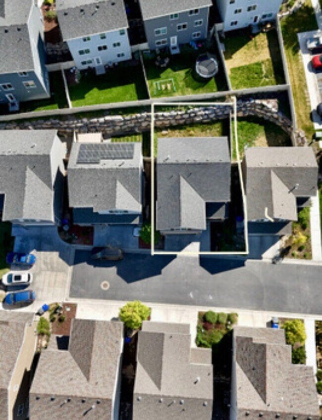 Building Photo - 2966 S Willow Creek Dr