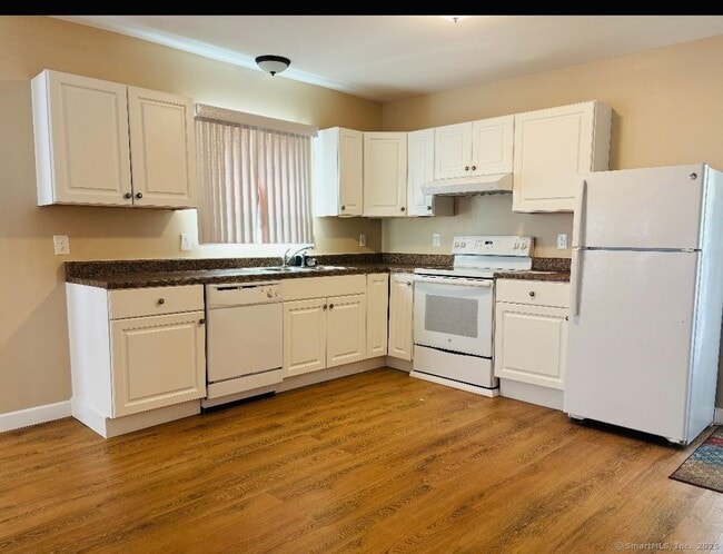 Primary Photo - 139 Pythian Ave
