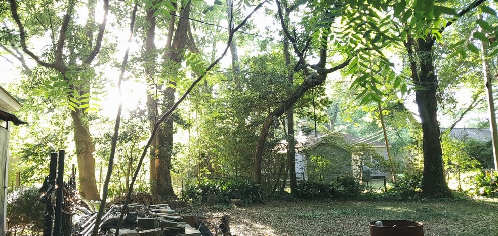 Backyard - 5014 Hillwood Cir S