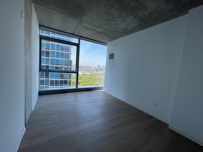 Building Photo - 1405 S Wabash Ave