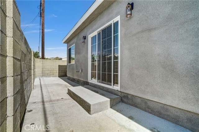 Building Photo - 15889 King