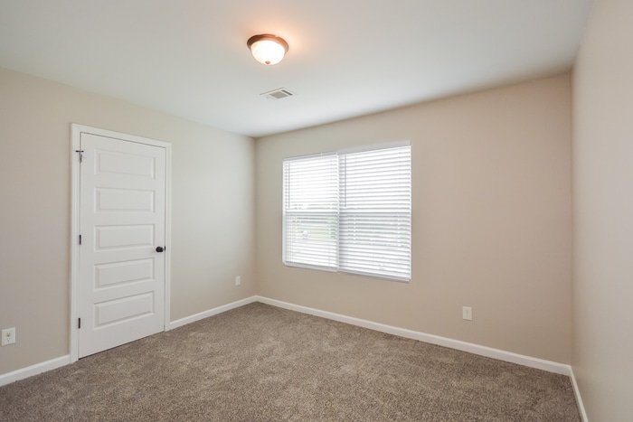 Building Photo - 1851 Simmons Ln