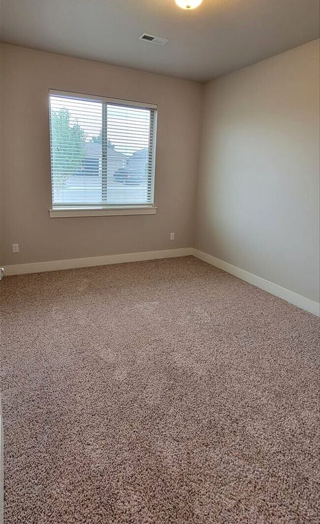 Building Photo - 1299 N Oklahoma Pl