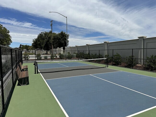 Building Photo - 967 Bosco Ln