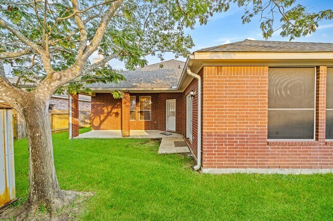 Building Photo - 4815 Plum Forest Rd
