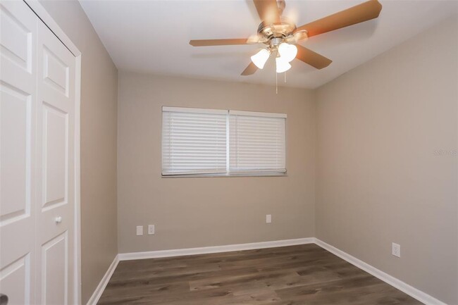 Building Photo - 1301 Farragut Dr N