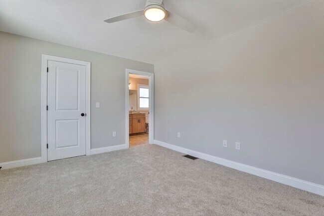 Building Photo - 39b Windsor lane