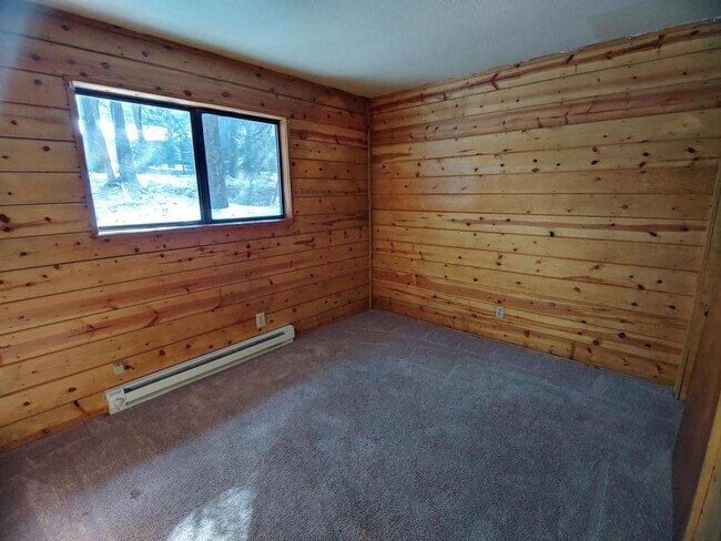 Building Photo - 6630 Topaz Dr
