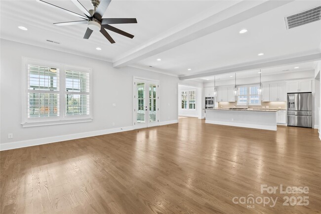 Building Photo - 124 Sisters Cove Ct
