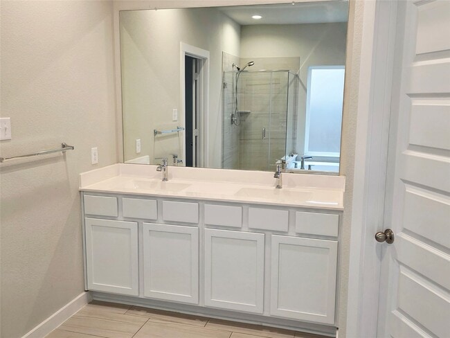 Building Photo - 13022 Mid Stocket Dr