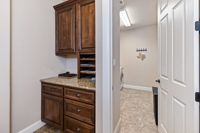 Building Photo - 17401 Rush Pea Cir