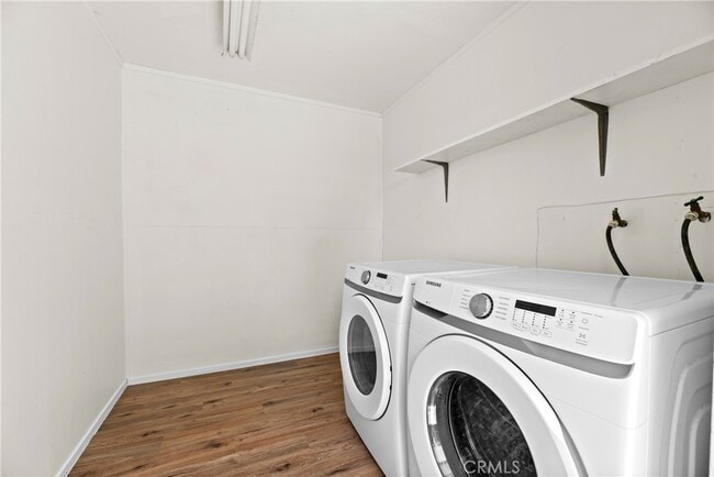 Building Photo - 29921 Thornhill Dr