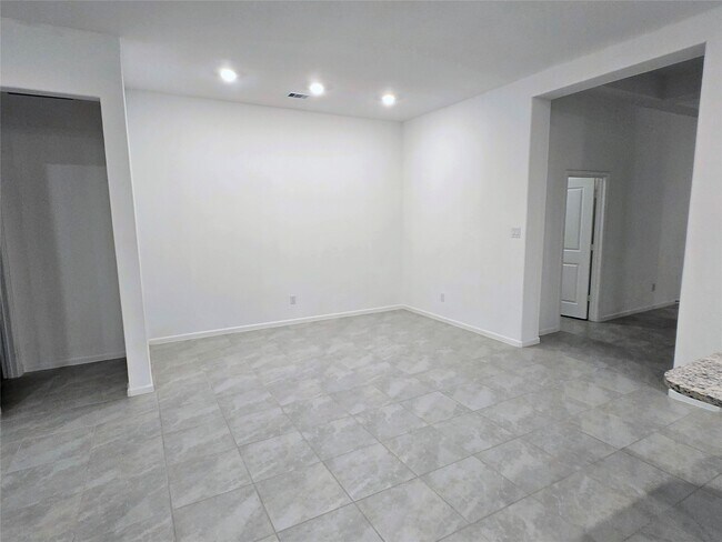 Building Photo - 3632 Richmont Ct