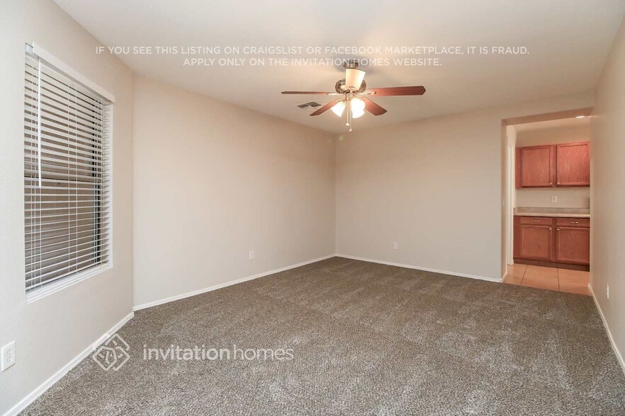 Building Photo - 2936 S Sierra Heights