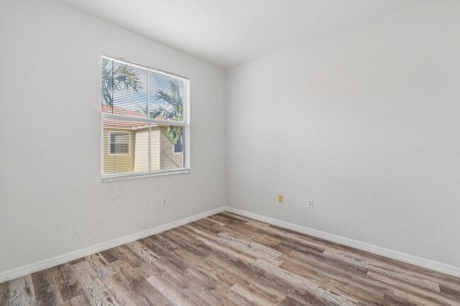 Building Photo - 406 Lake Monterey Cir