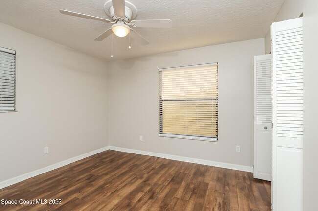 Building Photo - 110 Cardinal Dr