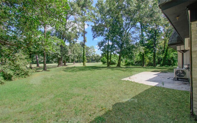 Building Photo - 619 River Plantation Dr