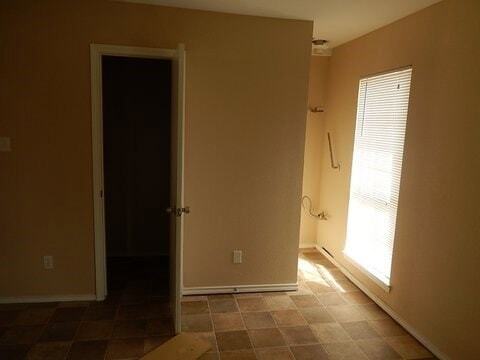 Building Photo - 10818 Sharondale Ln