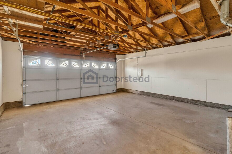 Building Photo - 24148 Poppystone Dr