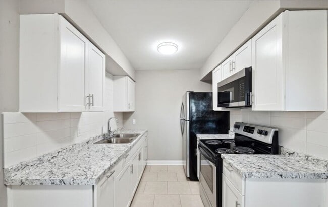 Building Photo - River Birch Village