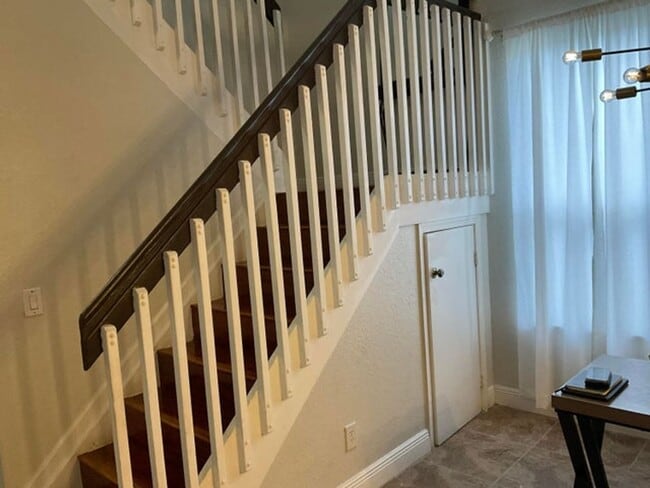 Building Photo - 6566 Spring Meadow Dr