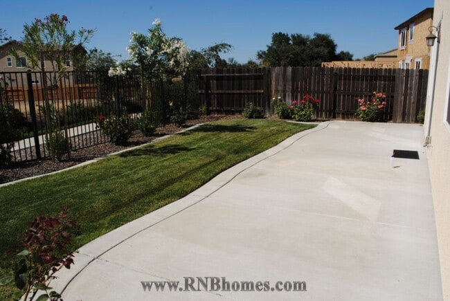 Building Photo - 1367 Indian Runner Dr