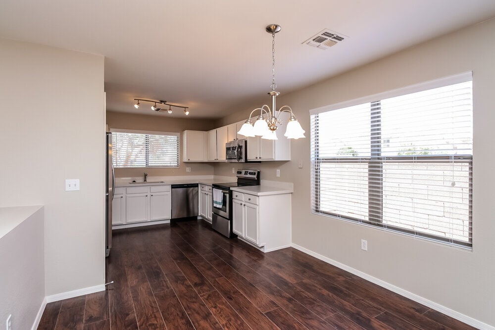 Building Photo - 1538 S Danielson Wy