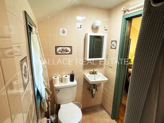 Building Photo - COZY 1 BEDROOM FULLY FURNISHED COTTAGE IN ...