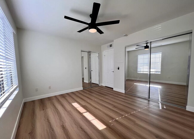 Building Photo - Sophisticated Space Designed for Comfort