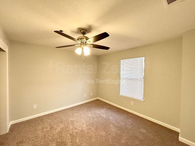 Building Photo - 1131 Colorado Ave