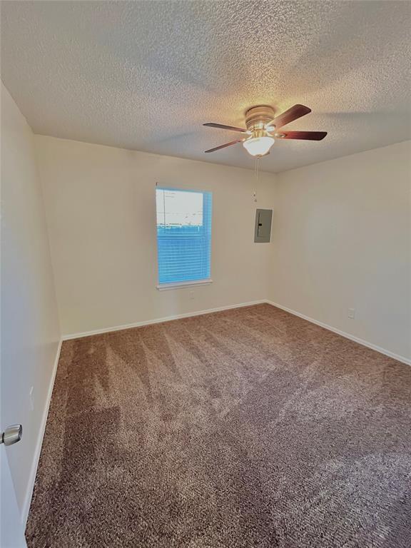 Building Photo - 1008 Acacia Cir