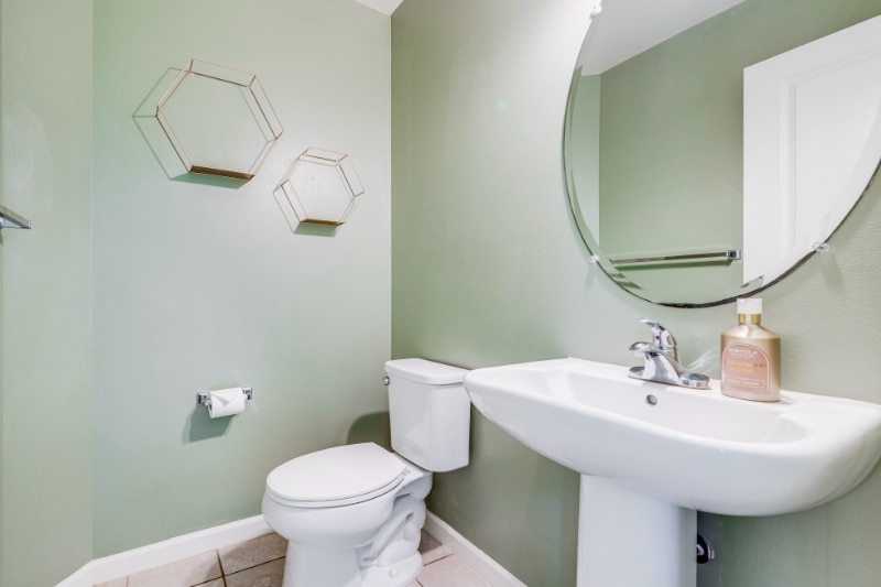 Building Photo - 83 Hoolaau St