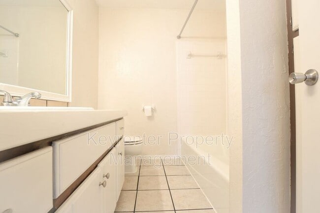Building Photo - 10209 Shadowridge Dr