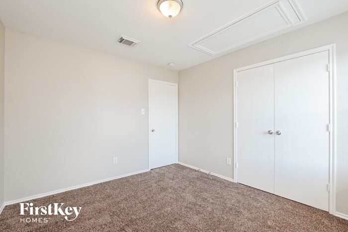 Building Photo - 8143 Chancewood Ln