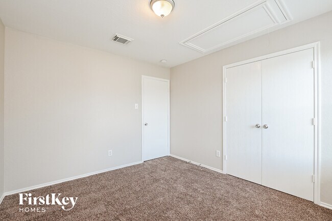 Building Photo - 8143 Chancewood Ln