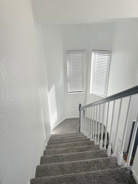 Building Photo - 3661 La Mancha Pl