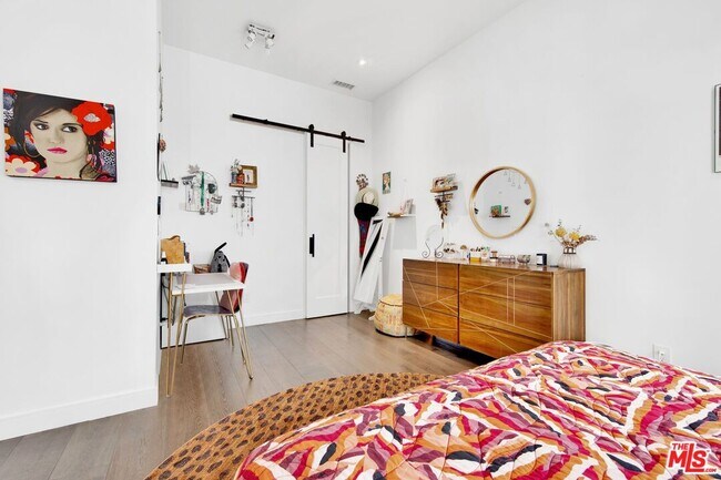 Building Photo - 4839 Seldner Ave