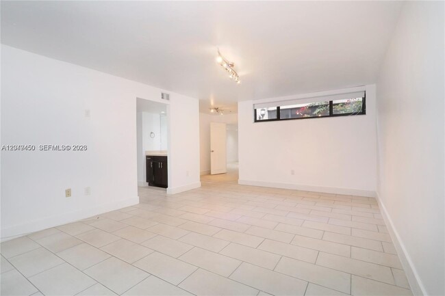 Building Photo - 8124 SW 87th Terrace