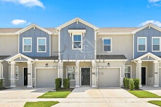 Building Photo - 2634 Runners Cir