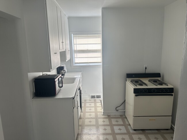 Building Photo - 253 N 29th St