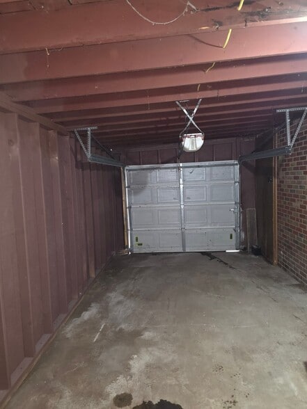 Building Photo - 1535 N Jackson Ave