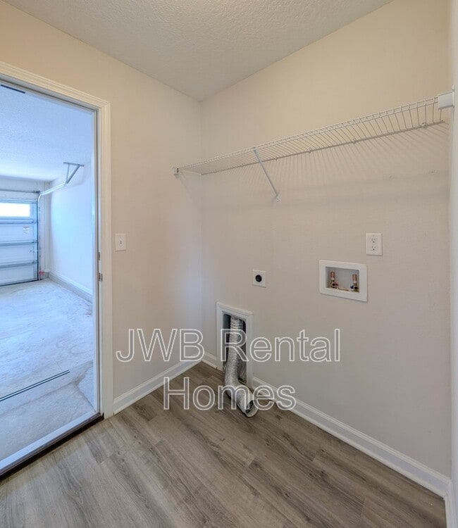 Building Photo - 3011 College St