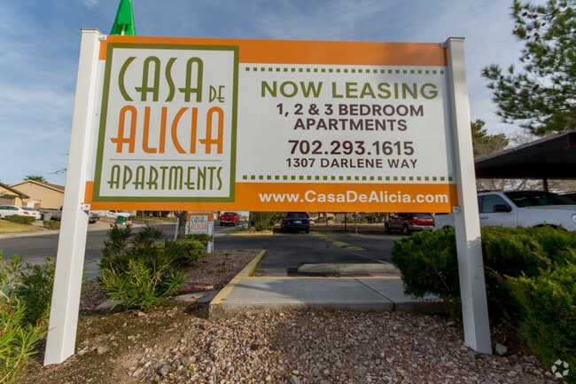 Building Photo - Casa De Alicia Apartments
