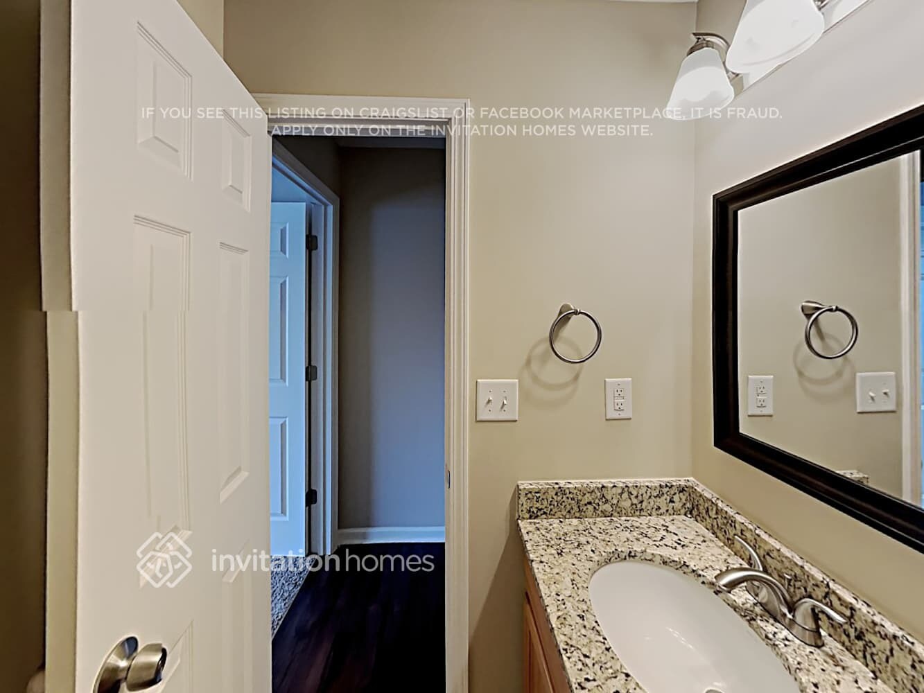 Building Photo - 7307 Lamplighter Close Dr