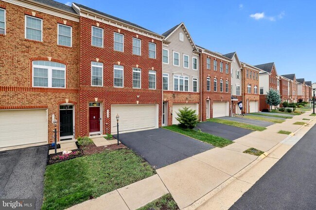 Primary Photo - 21234 Park Grove Terrace