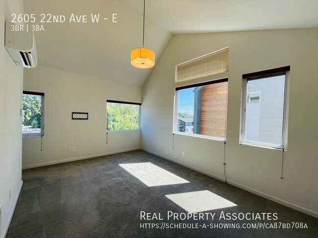 Building Photo - 2605 22nd Ave W