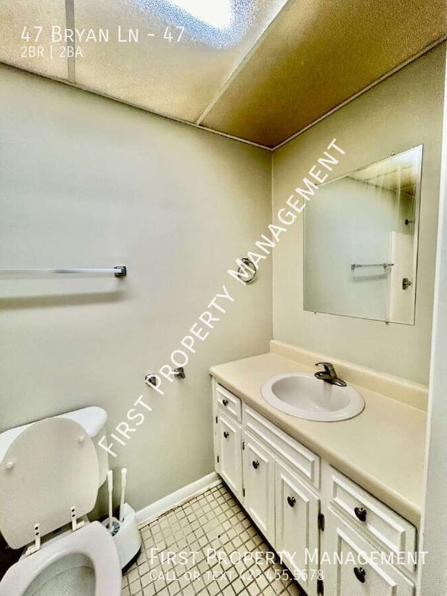 Building Photo - 47 Bryan Ln