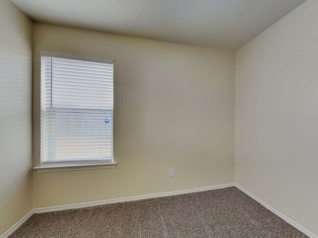 Primary Photo - 6002 Lone Prairie Way